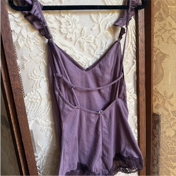 Free People Intimately Purple Ribbed Bodysuit Ruffle Tank Sleeve Size Medium - Picture 3 of 6